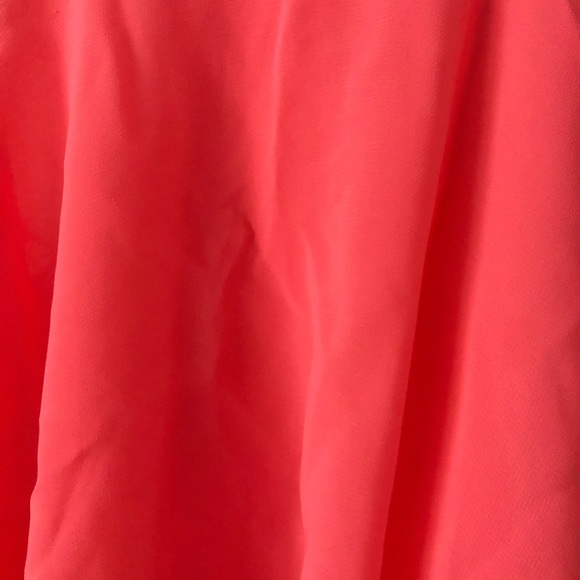 Hot pink agaci top with ruffles for summer - Picture 2 of 3